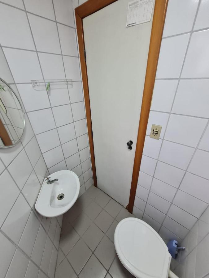 Apt Encantador Centro Guarapari, Completo, 50 M Da Praia 外观 照片