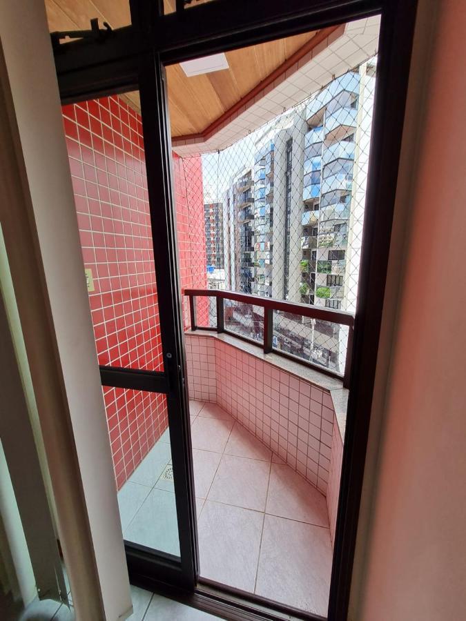Apt Encantador Centro Guarapari, Completo, 50 M Da Praia 外观 照片