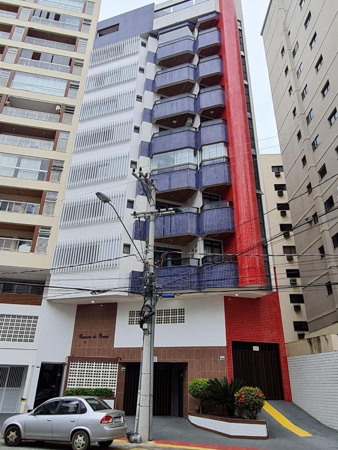Apt Encantador Centro Guarapari, Completo, 50 M Da Praia 外观 照片